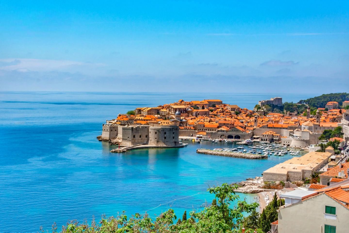 ЦРНА ГОРА ЗА 24ТИ МАЈ