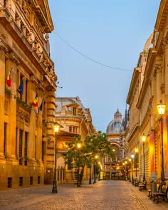 БУКУРЕШТ И ДВОРЦИТЕ НА ТРАНСИЛВАНИЈА