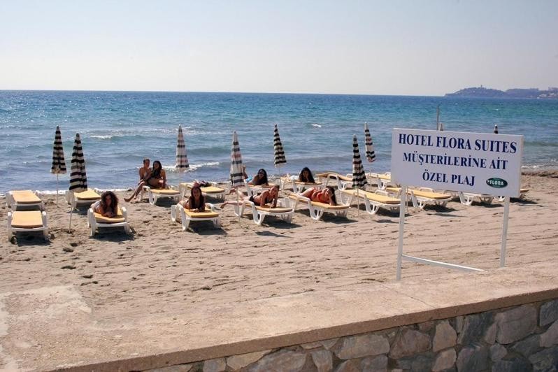 FLORA SUITES SUMMER 2026