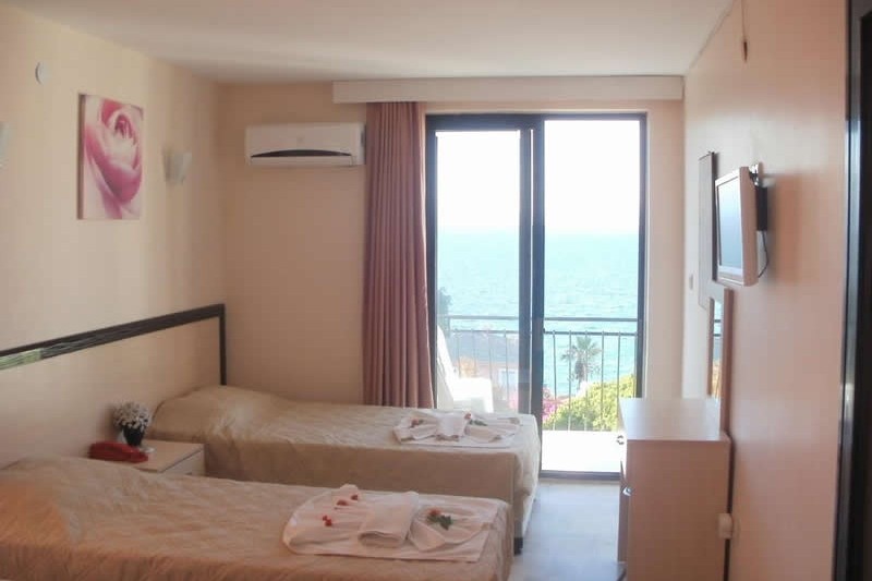 HOTEL MELIKE SUMMER 2026