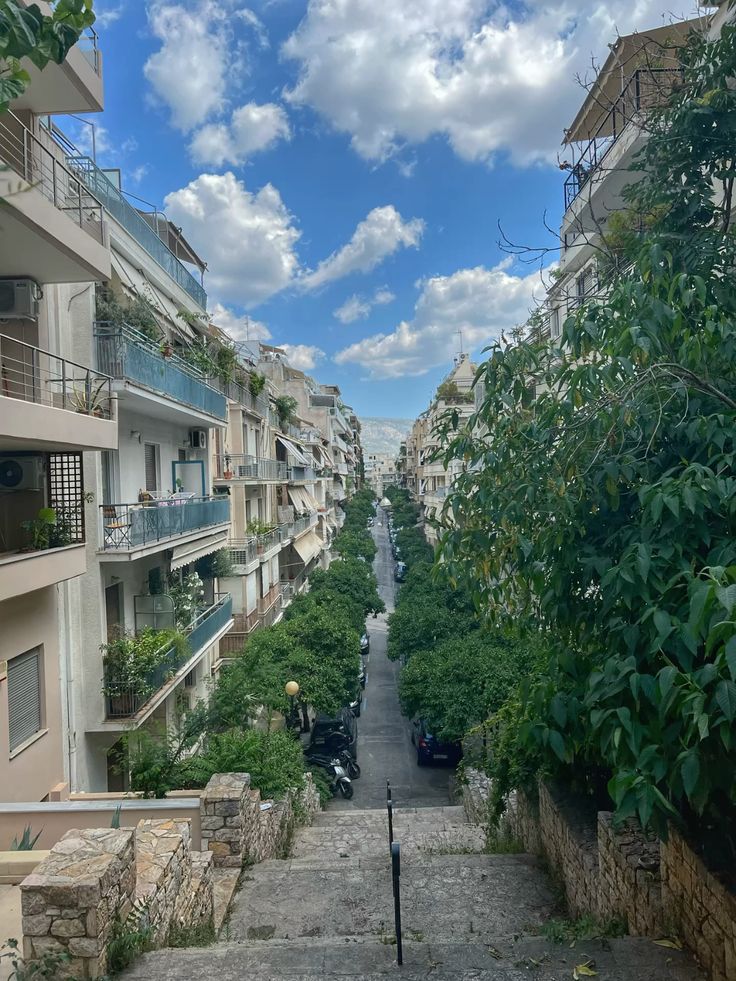 АТИНА 8ми МАРТ