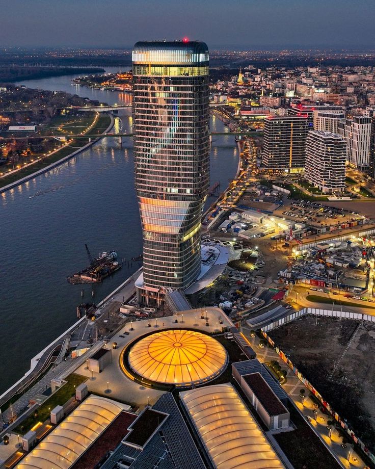 НОВИ САД,СРЕМСКИ КАРЛОВЦИсо посета на  СОМБОР ,СУБОТИЦА и БЕЛГРАД