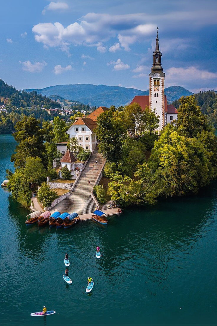 ЉУБЉАНА, БЛЕД, БОХИЊ, ПОСТОЈНСКА ЈАМА И ОПАТИЈА