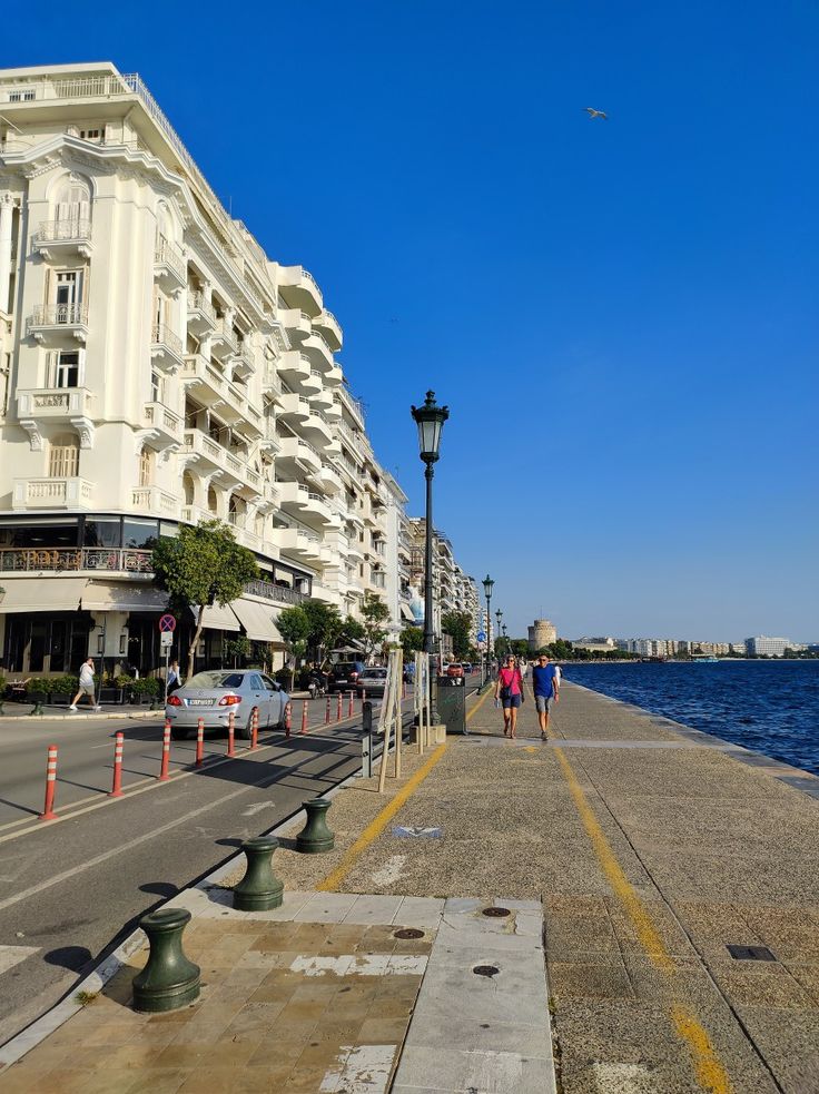 СОЛУН - ПАРАЛИЈА - МЕТЕОРИ ВО МАЈ