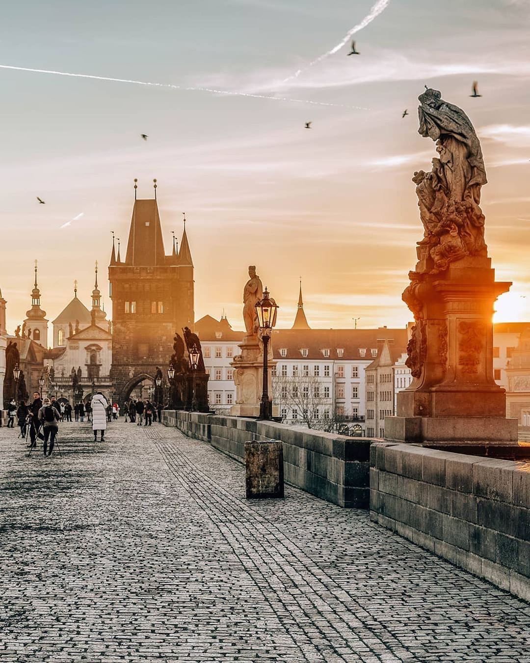 ПРАГА ЗА 24ти МАЈ