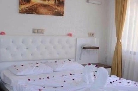 HOTEL PAPATYA SUMMER 2026